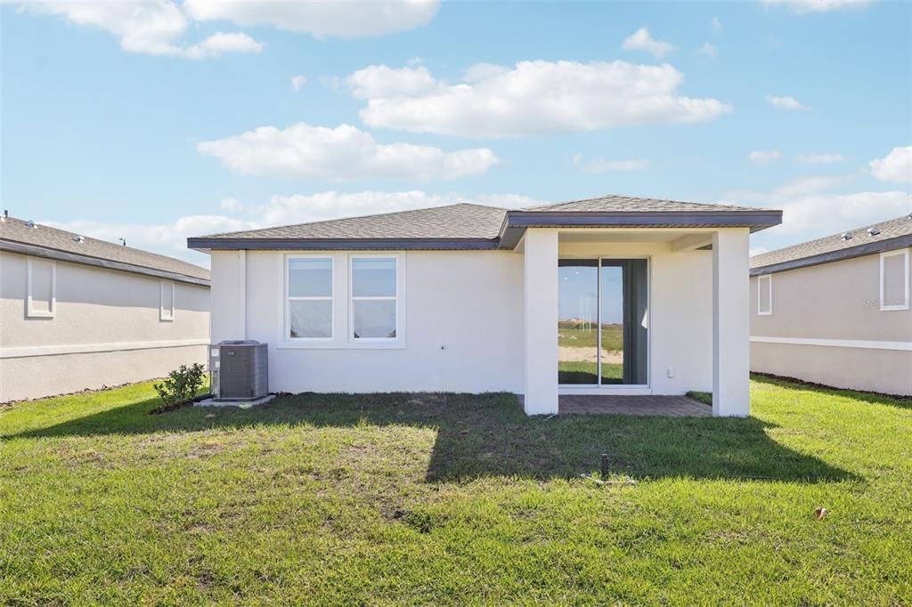 На продажу: $296,070 (3 спален, 2 ванн, 1483 Квадратных фут)