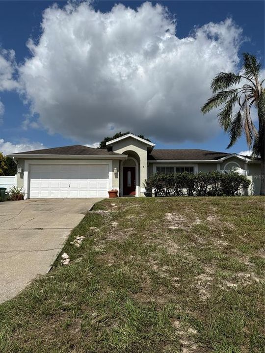 For Rent: $2,300 (4 beds, 2 baths, 1660 Square Feet)