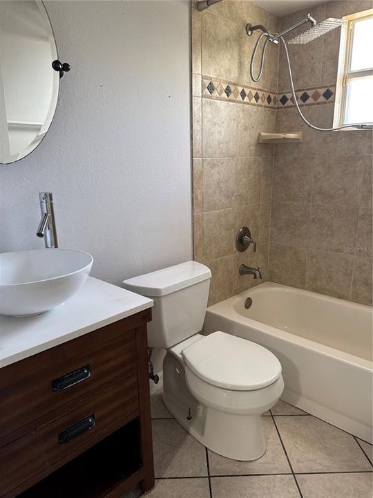 For Rent: $2,300 (4 beds, 2 baths, 1660 Square Feet)