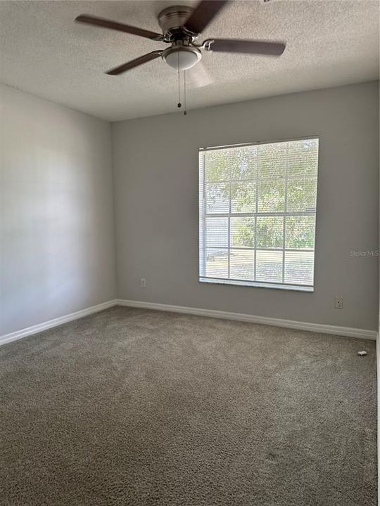 For Rent: $2,300 (4 beds, 2 baths, 1660 Square Feet)