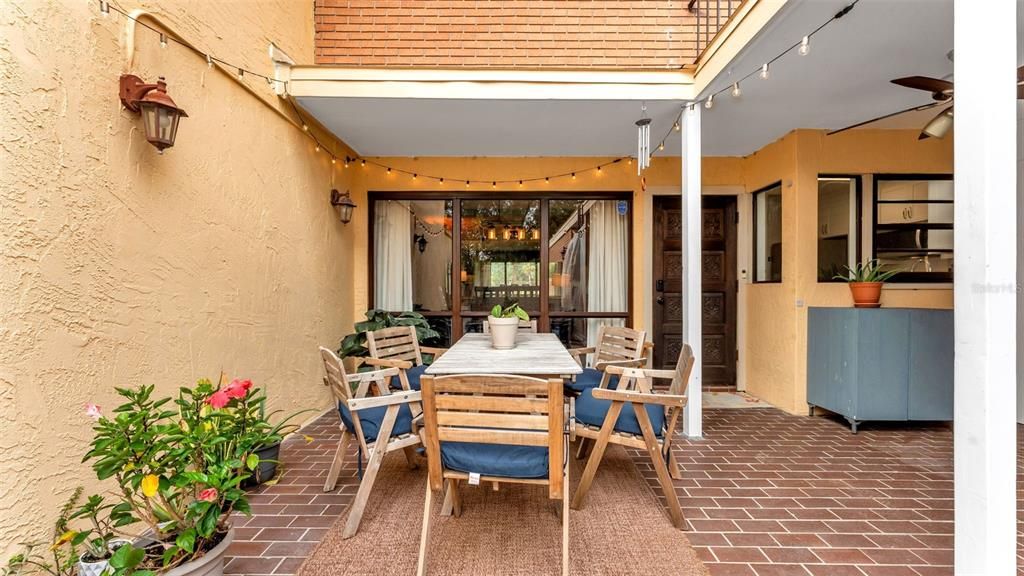 На продажу: $249,900 (3 спален, 2 ванн, 1936 Квадратных фут)