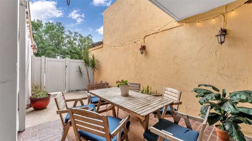 На продажу: $249,900 (3 спален, 2 ванн, 1936 Квадратных фут)