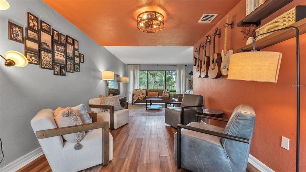 На продажу: $249,900 (3 спален, 2 ванн, 1936 Квадратных фут)