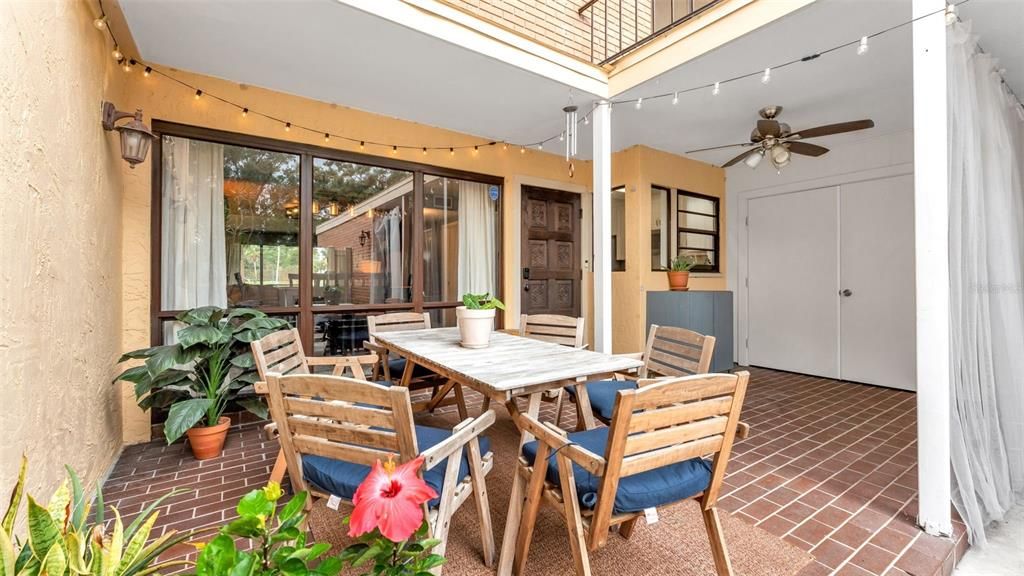 На продажу: $249,900 (3 спален, 2 ванн, 1936 Квадратных фут)