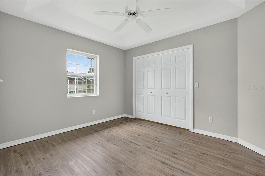 Activo con contrato: $319,900 (4 camas, 2 baños, 2143 Pies cuadrados)