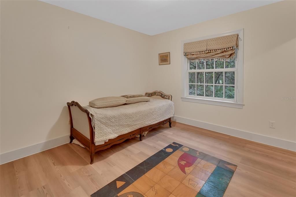 待售: $449,000 (3 贝兹, 2 浴室, 2369 平方英尺)