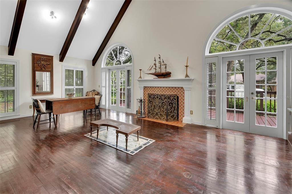 待售: $449,000 (3 贝兹, 2 浴室, 2369 平方英尺)