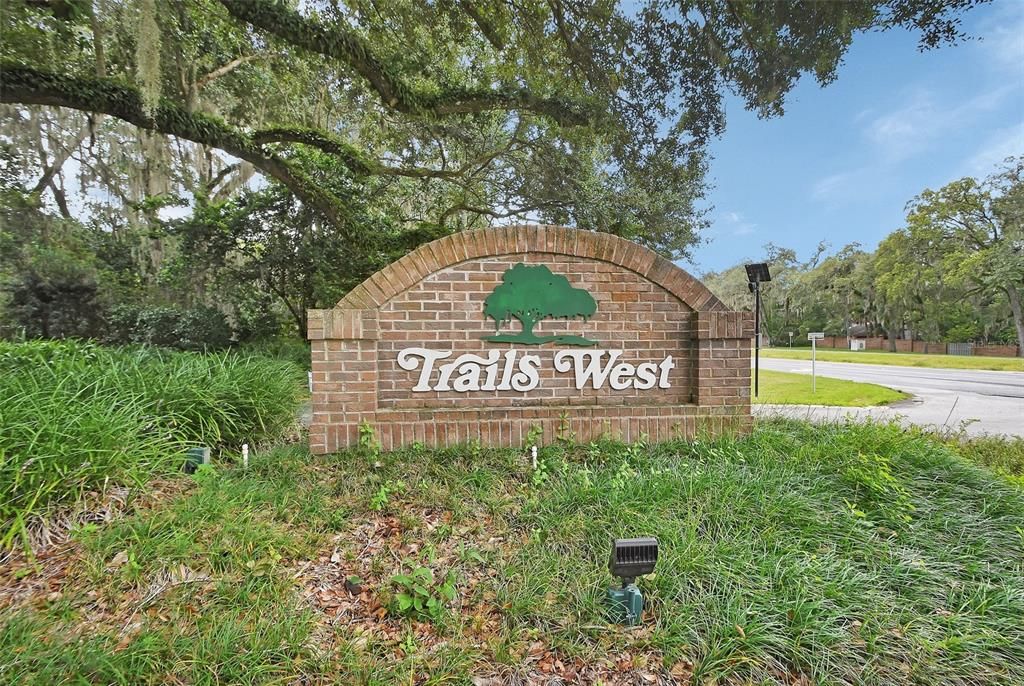 待售: $449,000 (3 贝兹, 2 浴室, 2369 平方英尺)