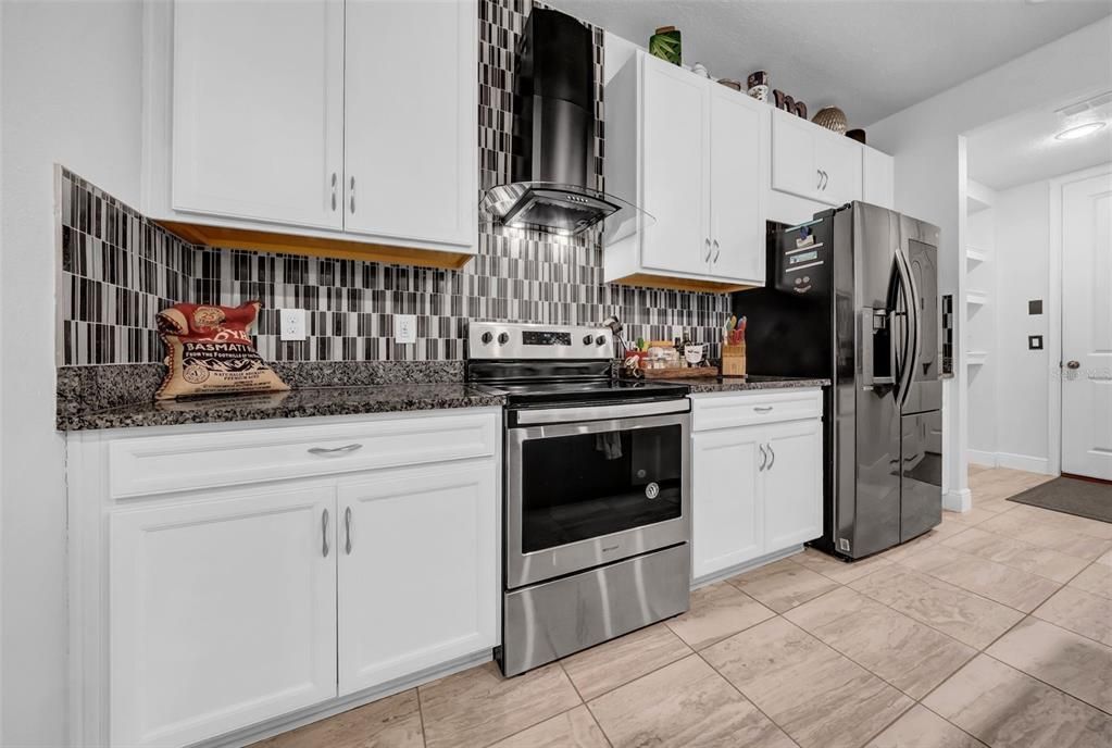 待售: $669,000 (4 贝兹, 3 浴室, 2587 平方英尺)