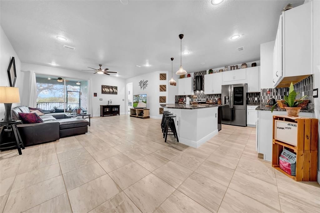 待售: $669,000 (4 贝兹, 3 浴室, 2587 平方英尺)