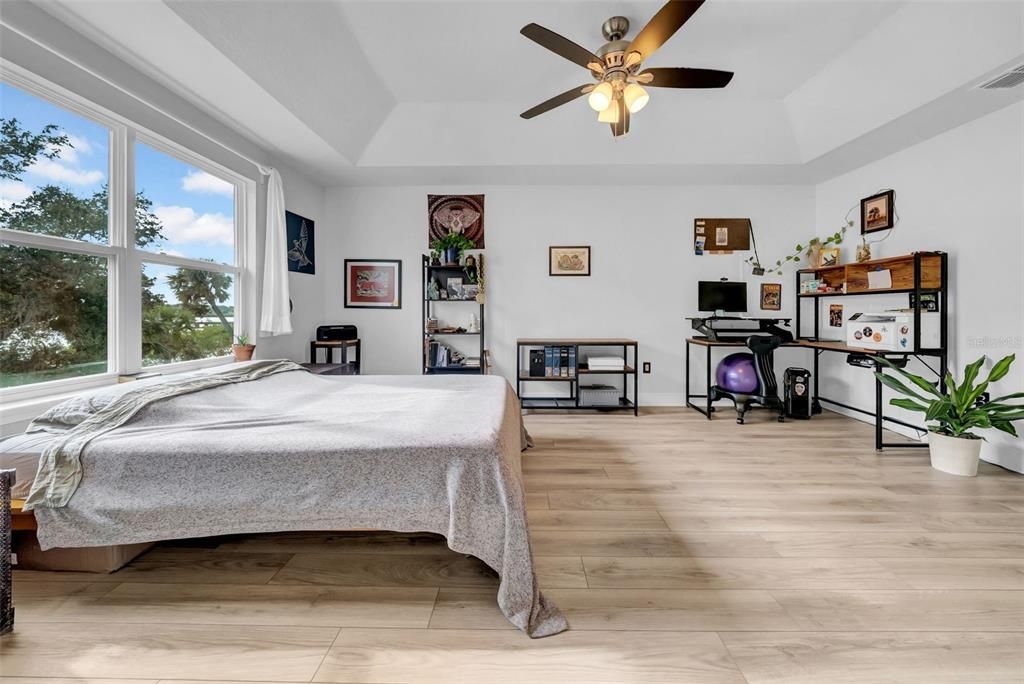 待售: $669,000 (4 贝兹, 3 浴室, 2587 平方英尺)