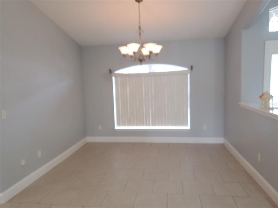 В аренду: $1,850 (3 спален, 2 ванн, 1775 Квадратных фут)