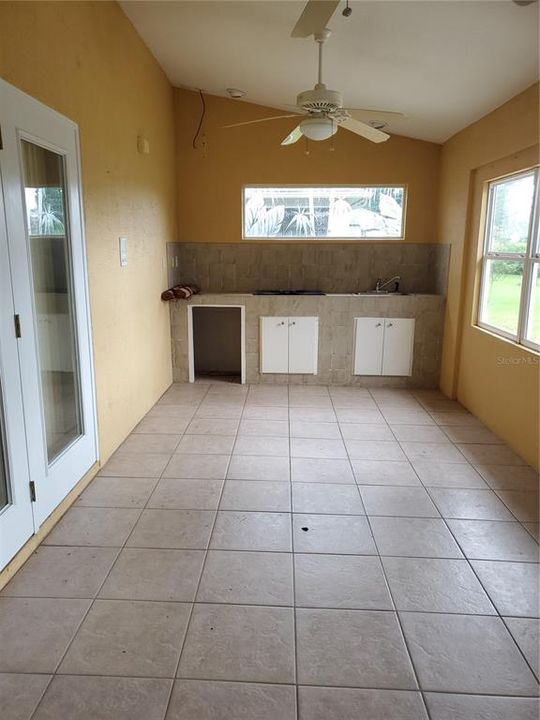 В аренду: $1,850 (3 спален, 2 ванн, 1775 Квадратных фут)