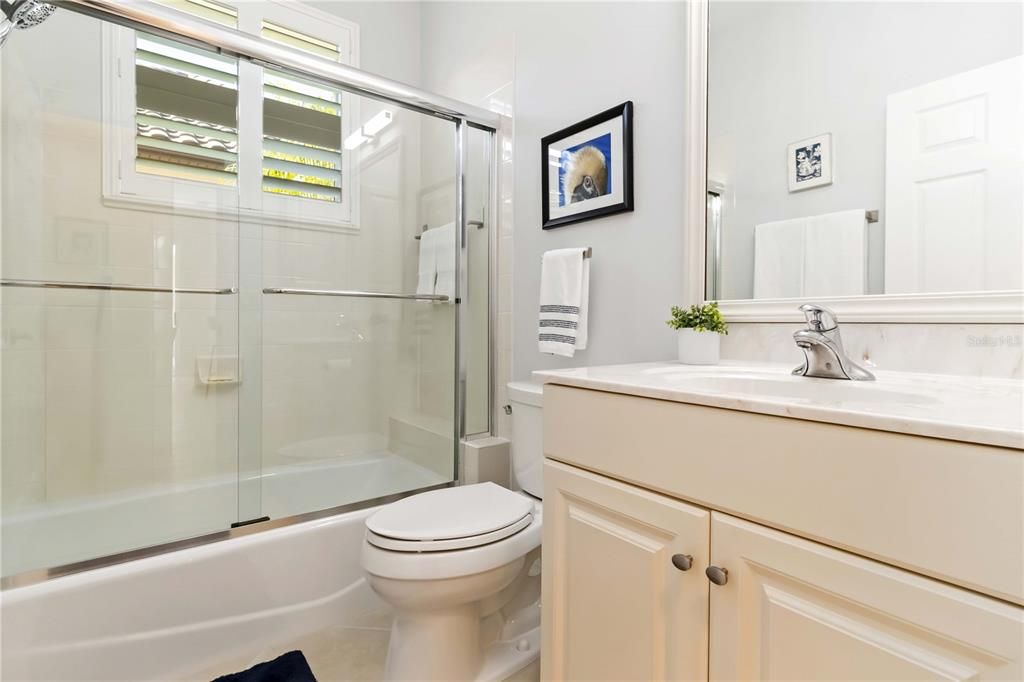 合同活跃: $519,000 (3 贝兹, 2 浴室, 2150 平方英尺)