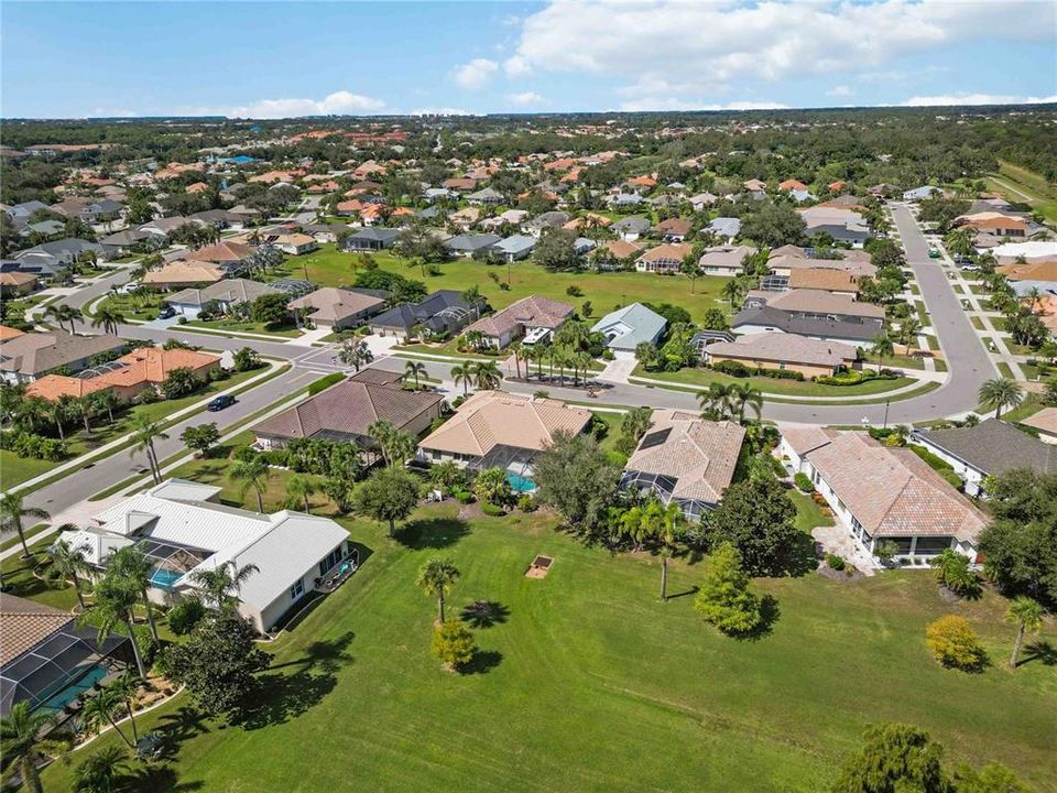 合同活跃: $519,000 (3 贝兹, 2 浴室, 2150 平方英尺)