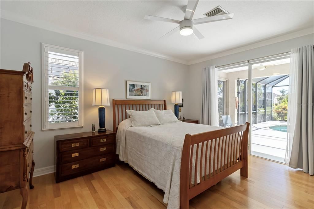 合同活跃: $519,000 (3 贝兹, 2 浴室, 2150 平方英尺)