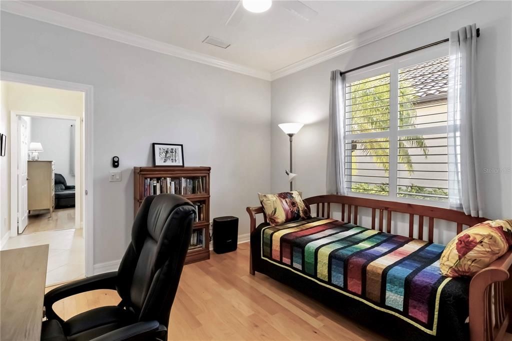 合同活跃: $519,000 (3 贝兹, 2 浴室, 2150 平方英尺)