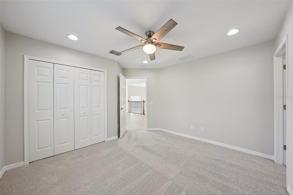 合同活跃: $650,000 (5 贝兹, 4 浴室, 3559 平方英尺)