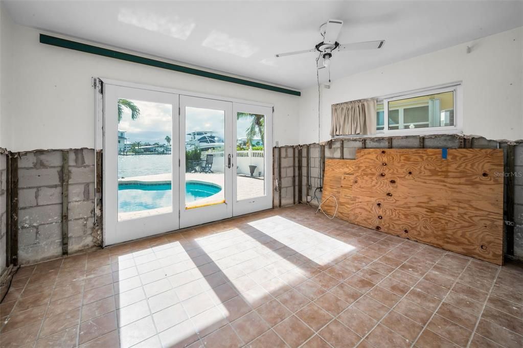 For Sale: $1,100,000 (5 beds, 4 baths, 3302 Square Feet)