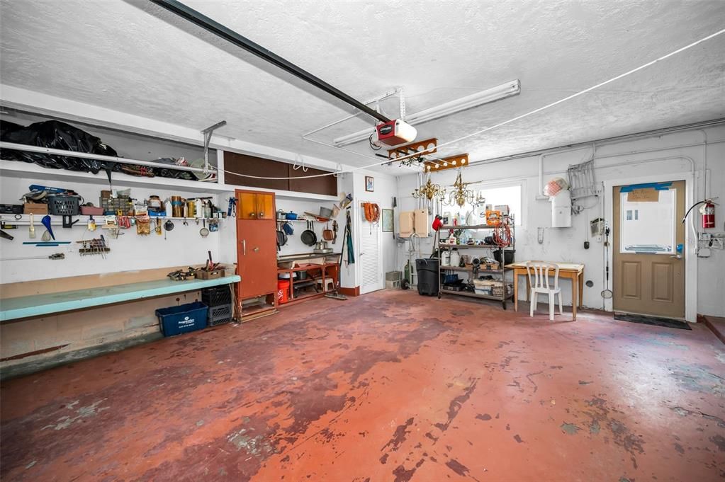 For Sale: $1,100,000 (5 beds, 4 baths, 3302 Square Feet)