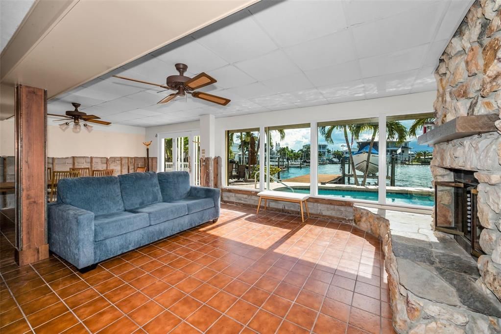 For Sale: $1,100,000 (5 beds, 4 baths, 3302 Square Feet)