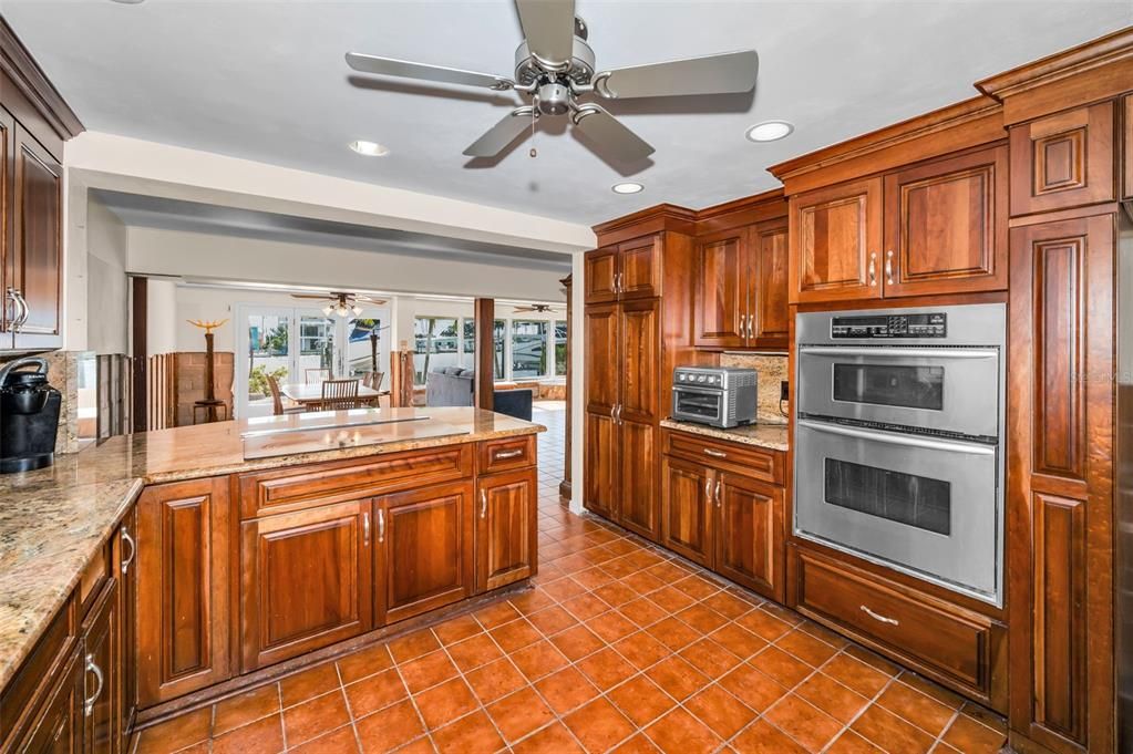 For Sale: $1,100,000 (5 beds, 4 baths, 3302 Square Feet)