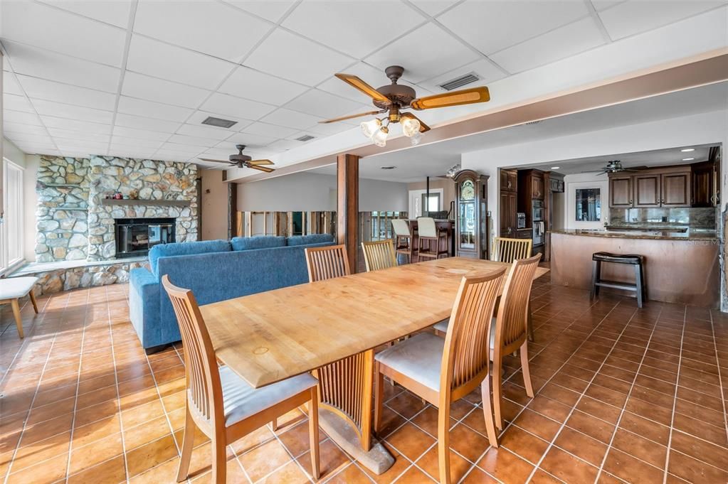 For Sale: $1,100,000 (5 beds, 4 baths, 3302 Square Feet)