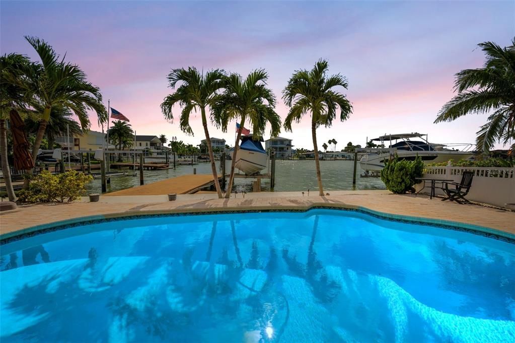 For Sale: $1,100,000 (5 beds, 4 baths, 3302 Square Feet)