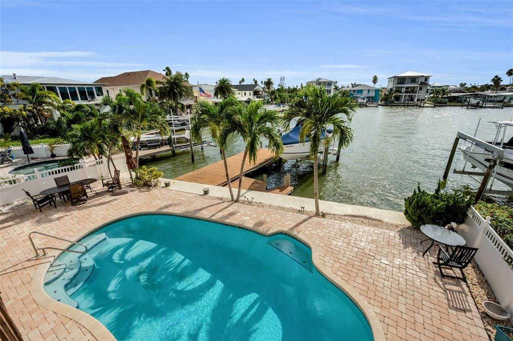 For Sale: $1,100,000 (5 beds, 4 baths, 3302 Square Feet)