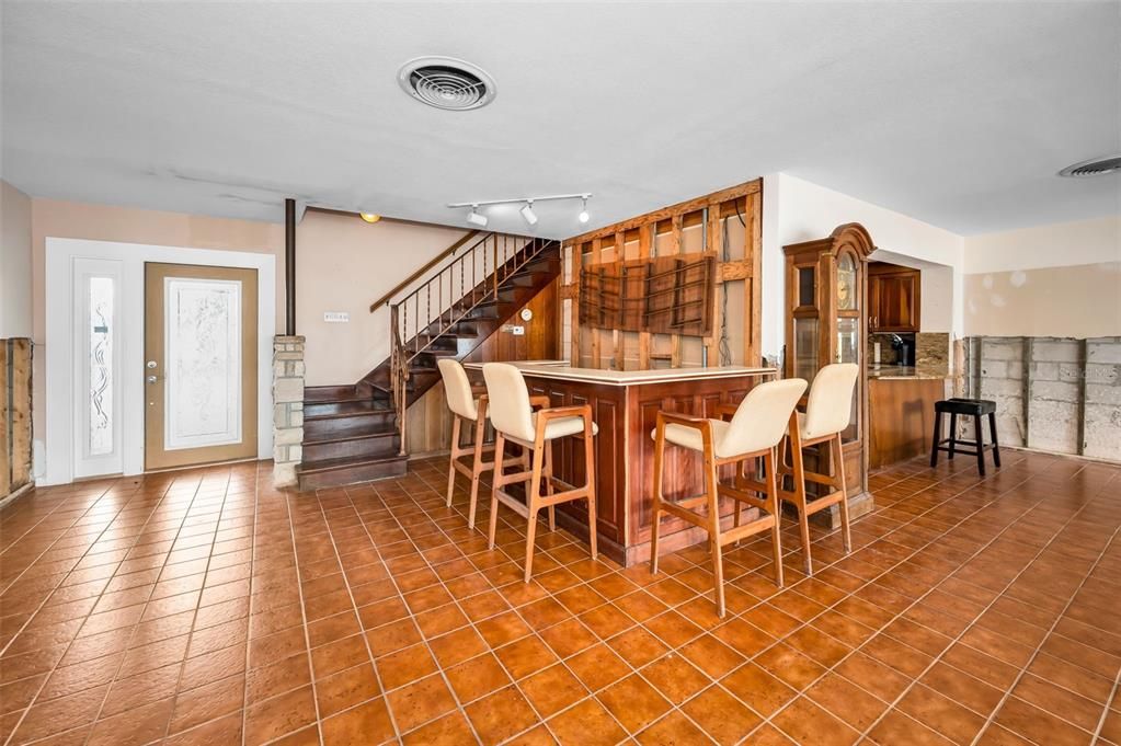 For Sale: $1,100,000 (5 beds, 4 baths, 3302 Square Feet)