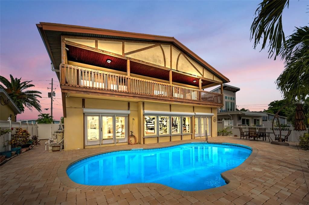 For Sale: $1,100,000 (5 beds, 4 baths, 3302 Square Feet)