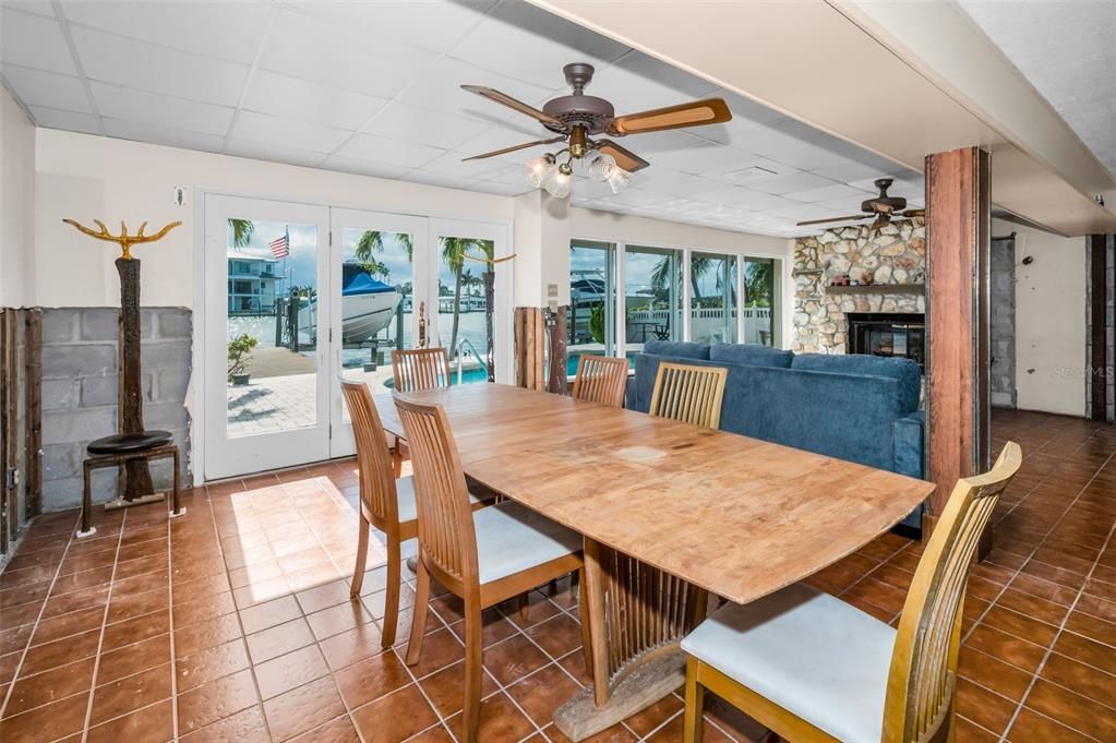 For Sale: $1,100,000 (5 beds, 4 baths, 3302 Square Feet)