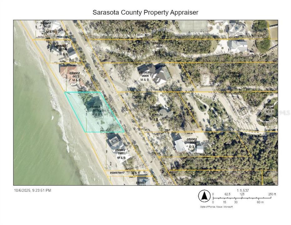 На продажу: $1,749,000 (0.63 acres)