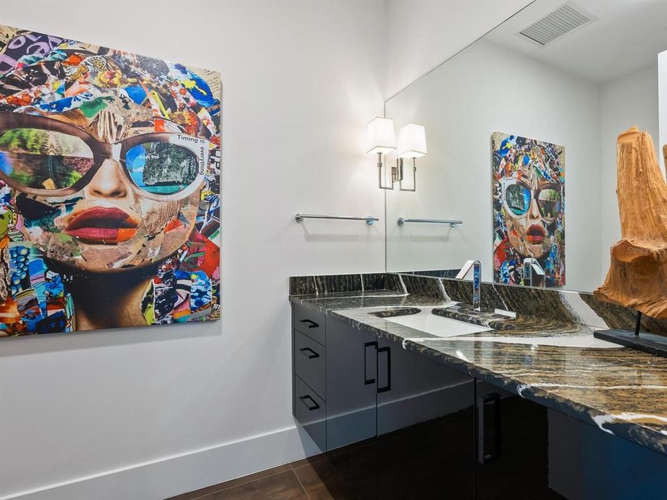 En Venta: $4,500,000 (3 camas, 3 baños, 3630 Pies cuadrados)