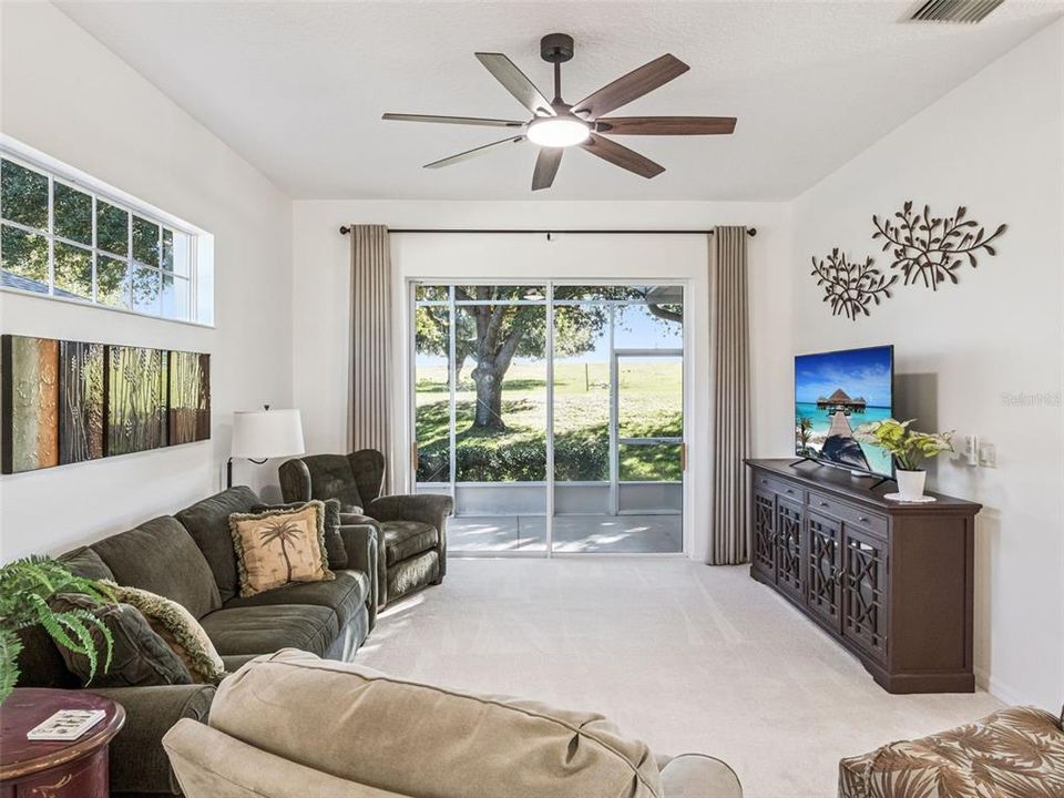 For Sale: $289,000 (2 beds, 2 baths, 1332 Square Feet)