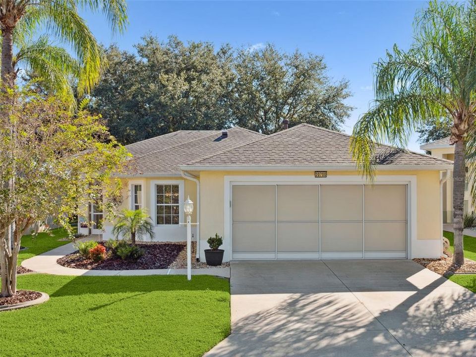 For Sale: $289,000 (2 beds, 2 baths, 1332 Square Feet)