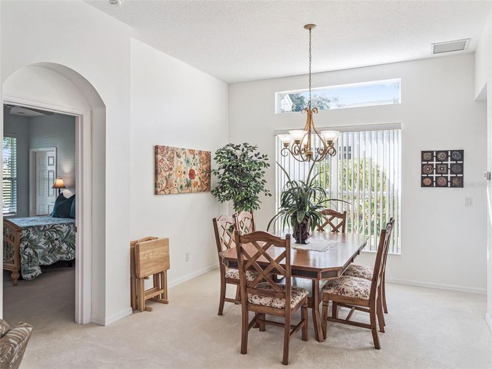 For Sale: $289,000 (2 beds, 2 baths, 1332 Square Feet)