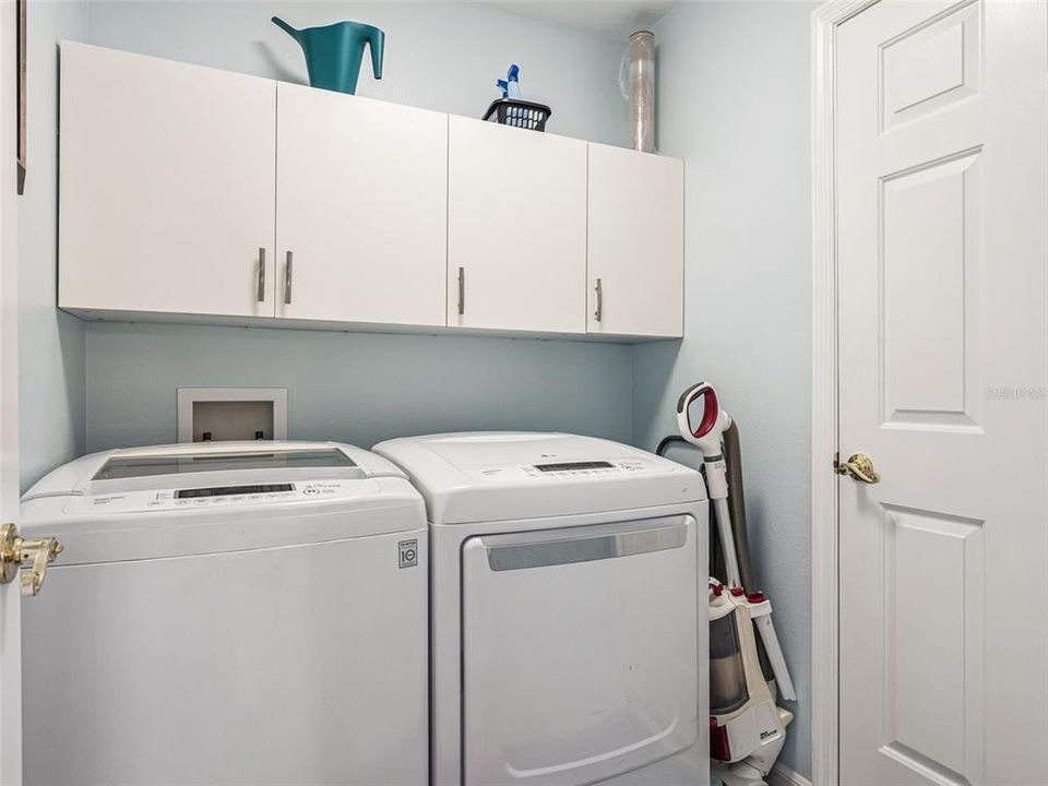 For Sale: $289,000 (2 beds, 2 baths, 1332 Square Feet)