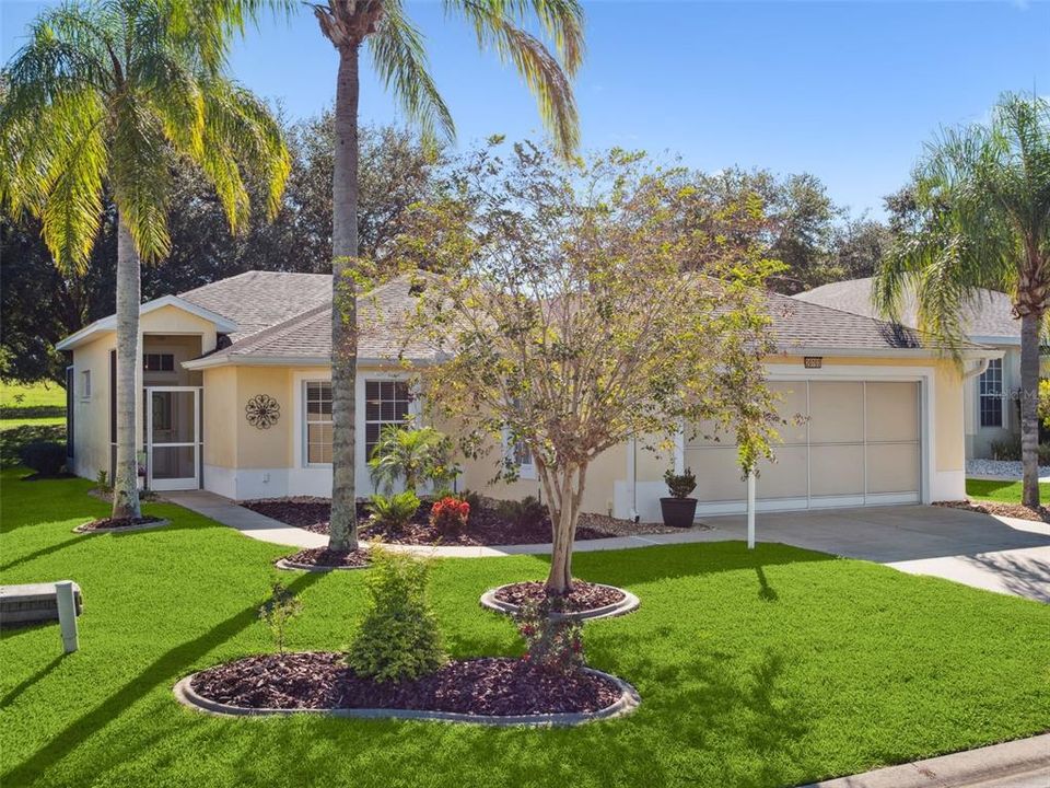 For Sale: $289,000 (2 beds, 2 baths, 1332 Square Feet)