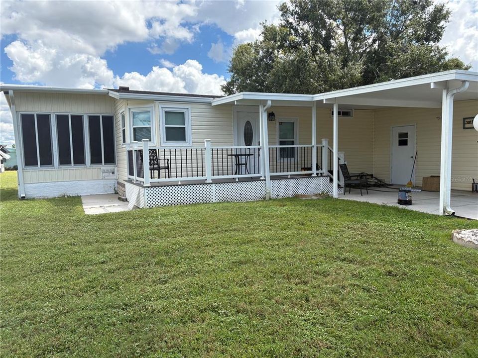 For Sale: $189,000 (2 beds, 2 baths, 812 Square Feet)