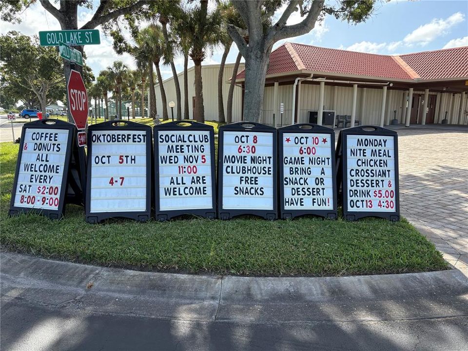 For Sale: $189,000 (2 beds, 2 baths, 812 Square Feet)