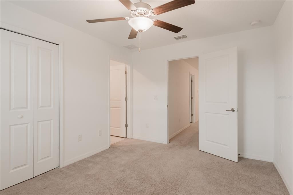 For Rent: $2,000 (3 beds, 2 baths, 1854 Square Feet)