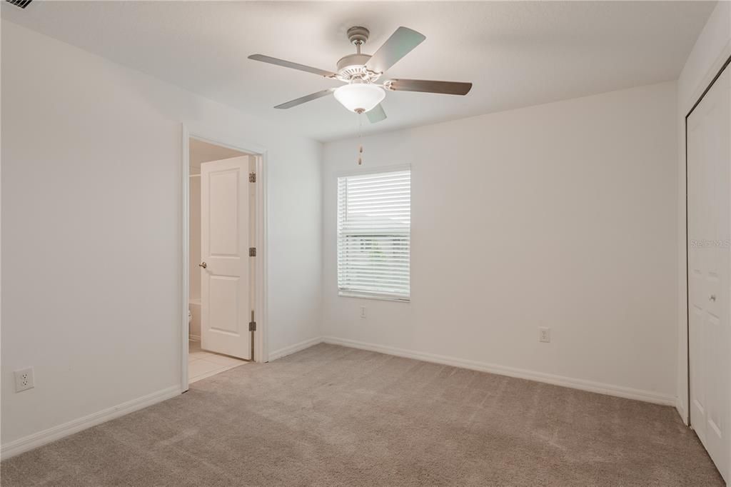 For Rent: $2,000 (3 beds, 2 baths, 1854 Square Feet)