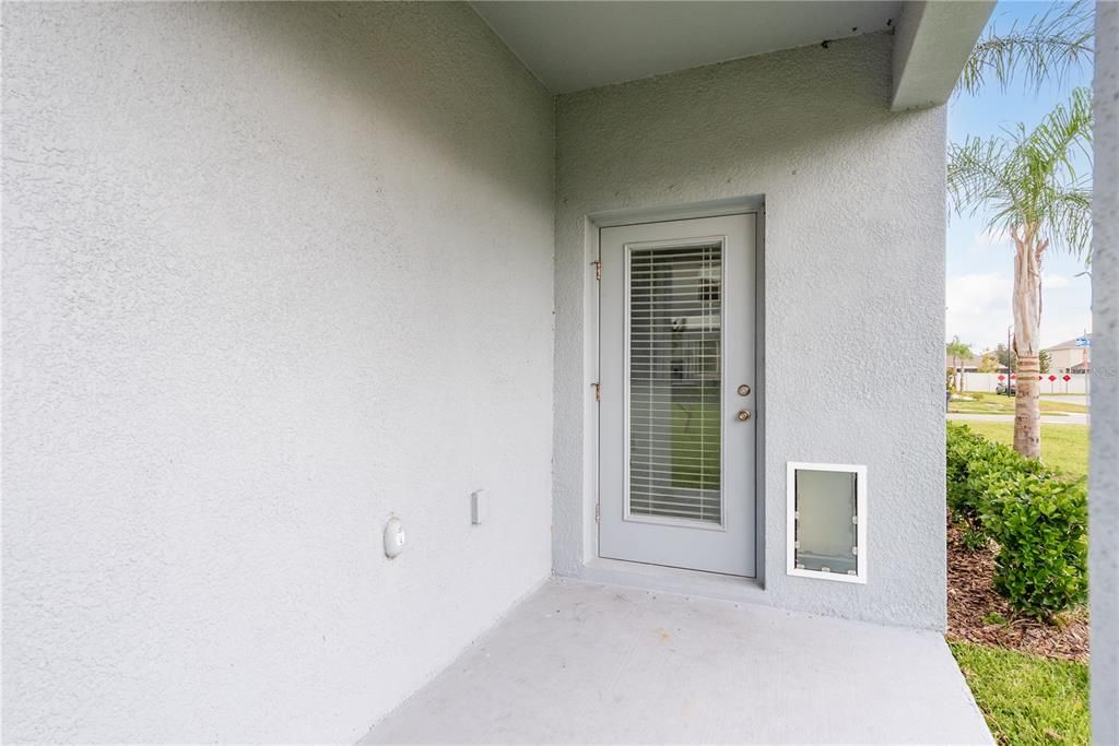 For Rent: $2,000 (3 beds, 2 baths, 1854 Square Feet)