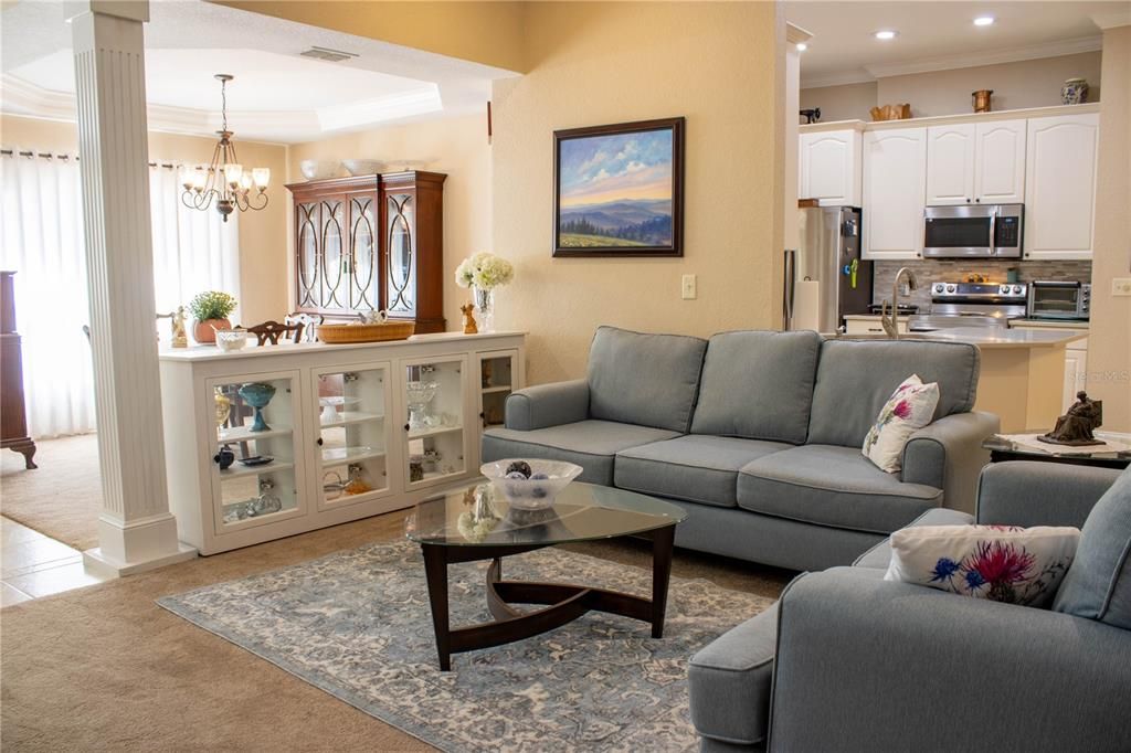 En Venta: $375,000 (3 camas, 2 baños, 2246 Pies cuadrados)