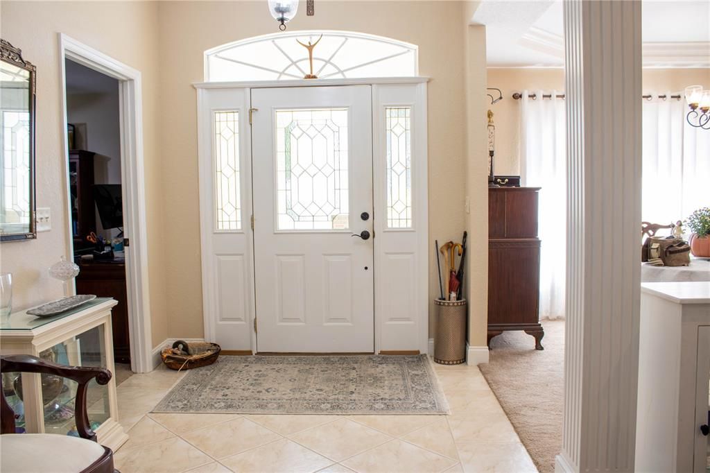 En Venta: $375,000 (3 camas, 2 baños, 2246 Pies cuadrados)