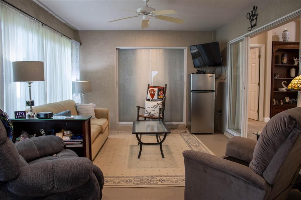 En Venta: $375,000 (3 camas, 2 baños, 2246 Pies cuadrados)