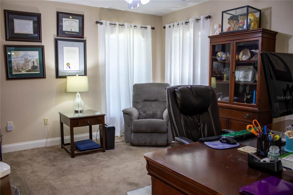 En Venta: $375,000 (3 camas, 2 baños, 2246 Pies cuadrados)