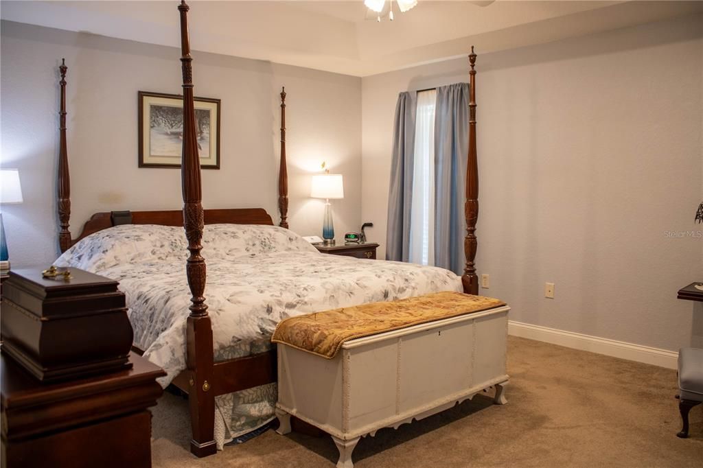 En Venta: $375,000 (3 camas, 2 baños, 2246 Pies cuadrados)