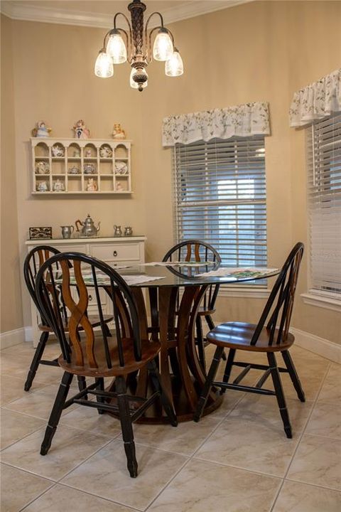 En Venta: $375,000 (3 camas, 2 baños, 2246 Pies cuadrados)